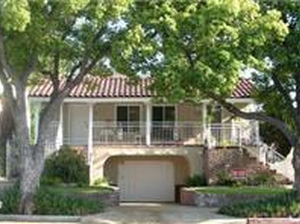 1456 1/2 E Chevy Chase Dr