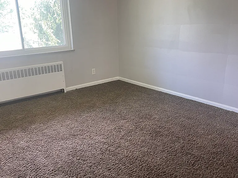 1727 Sutton Ave — Photo 9