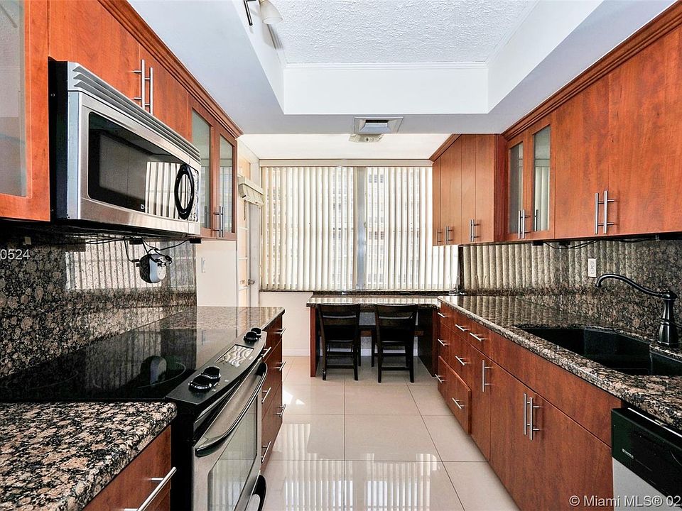 1st image of 18050 Biscayne Blvd