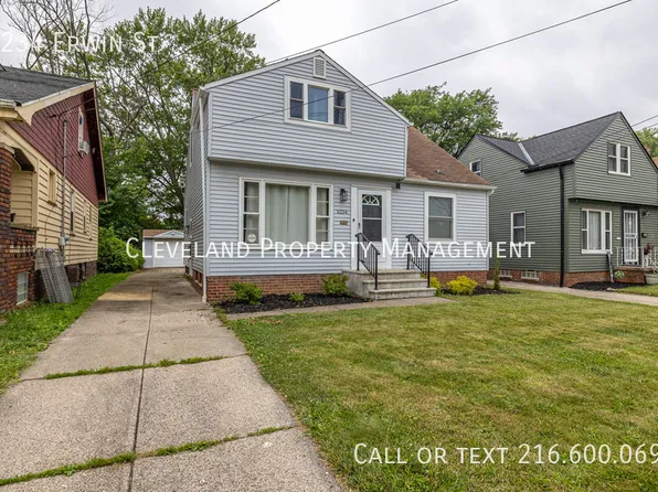 5234 Erwin St, Maple Heights, OH 44137