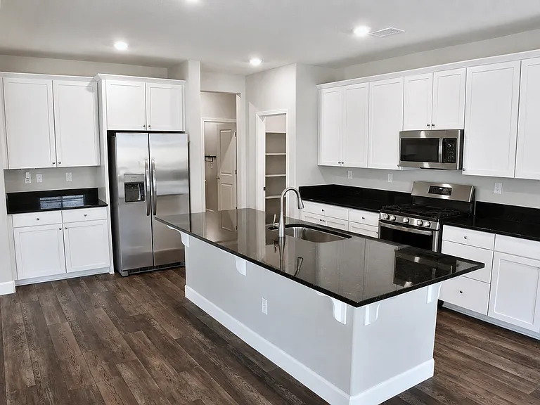 1272 Alfalfa Dr — Photo 4