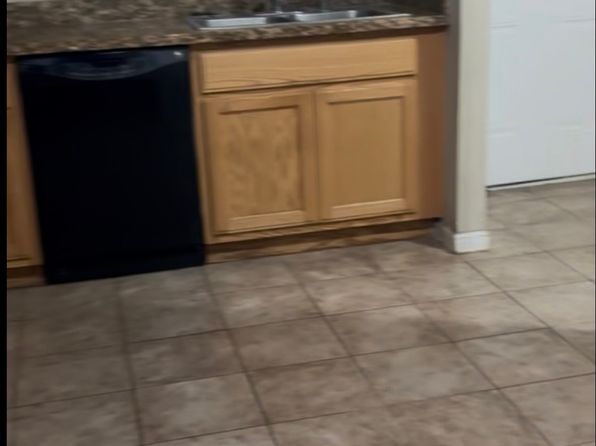 2435 Meadow Dr #2435