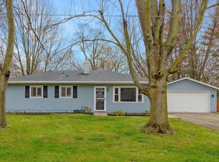 1307 Saint Marys Dr, Warsaw, IN