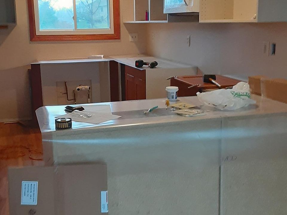 2nd image of 800 Windhill St