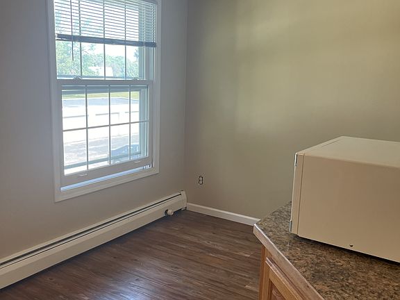 3rd image of 924 Westbrooke Way Unit 5-1