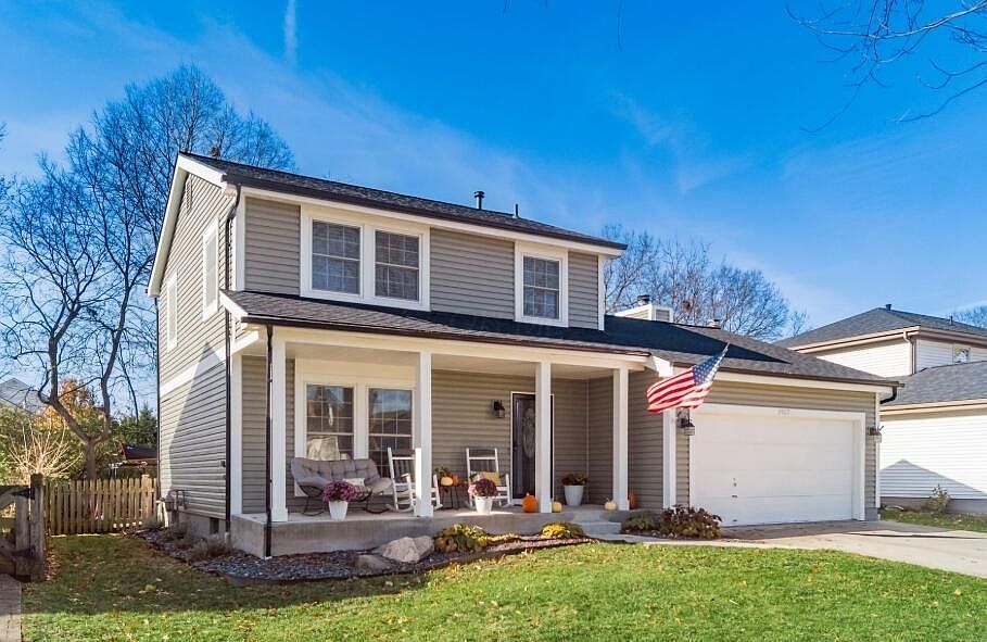 1st image of 3927 Tweedsmuir Dr