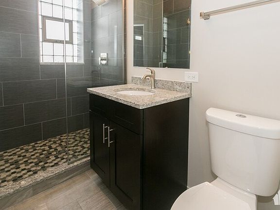 2nd image of 2943 W Diversey Ave #T1w