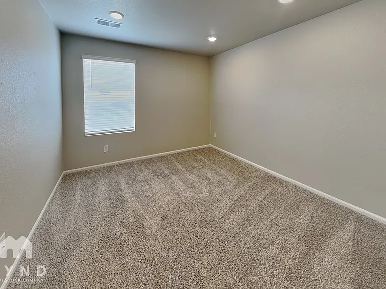 6357 N Netherland Ct — Photo 12