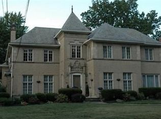 17410 Lake Ave, Lakewood, OH