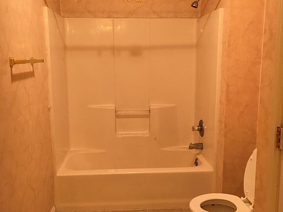 5th image of 440 Faculty Ct #A