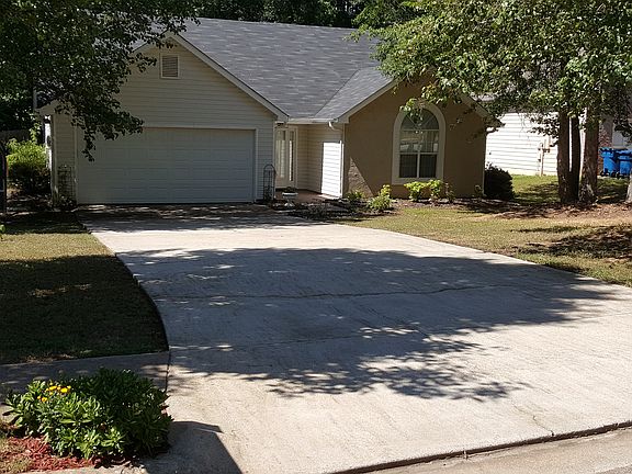 5th image of 136 Eagles Crest Ln