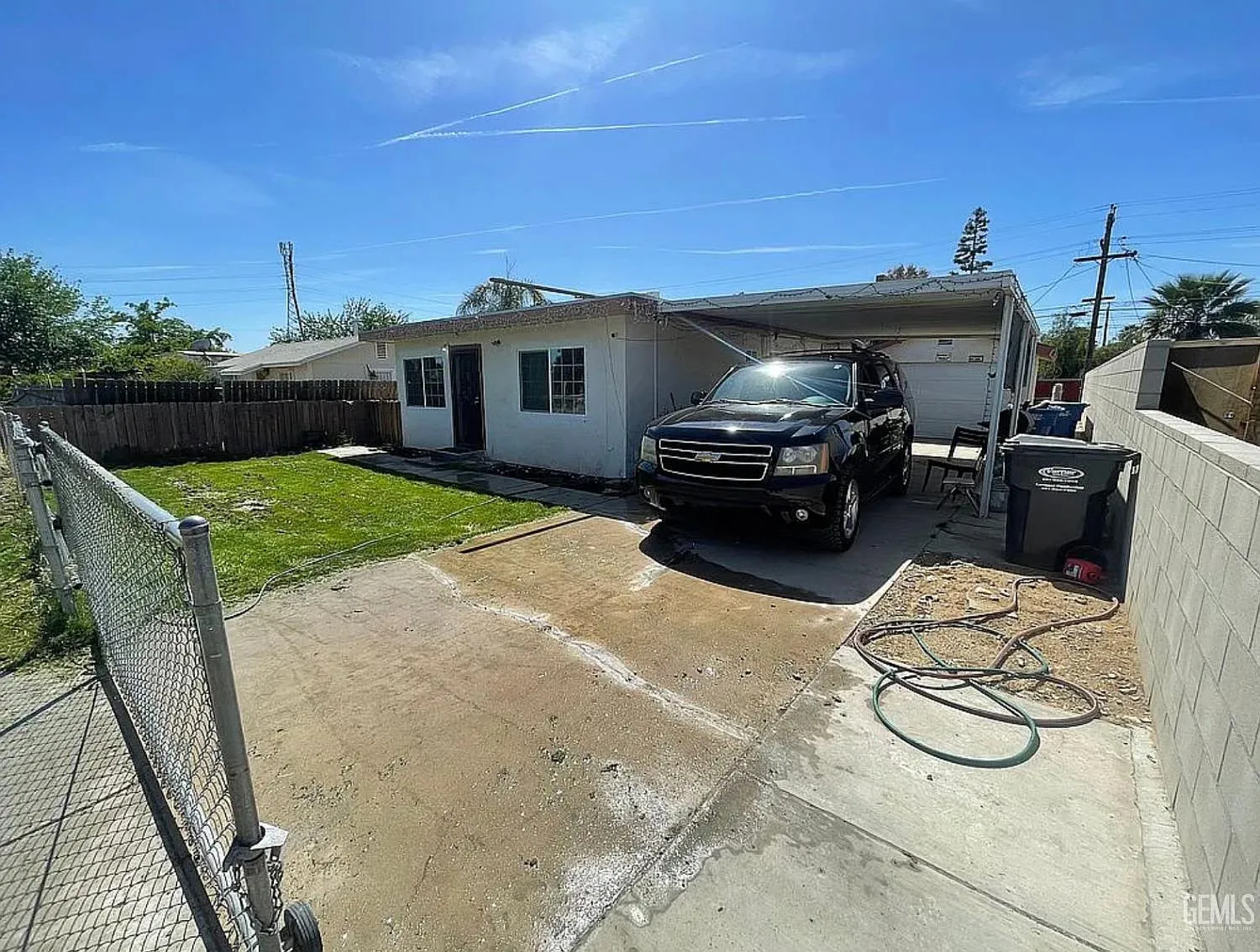5600 Tamarack St photo 1