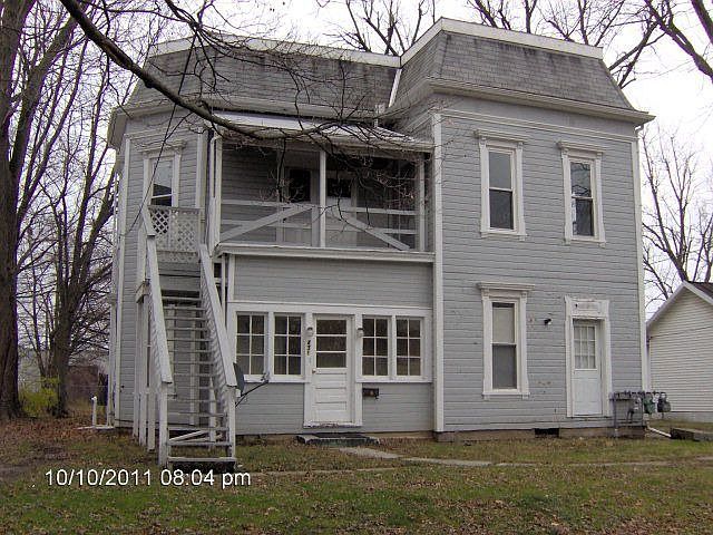 2nd image of 431 South St #431-1/2-433