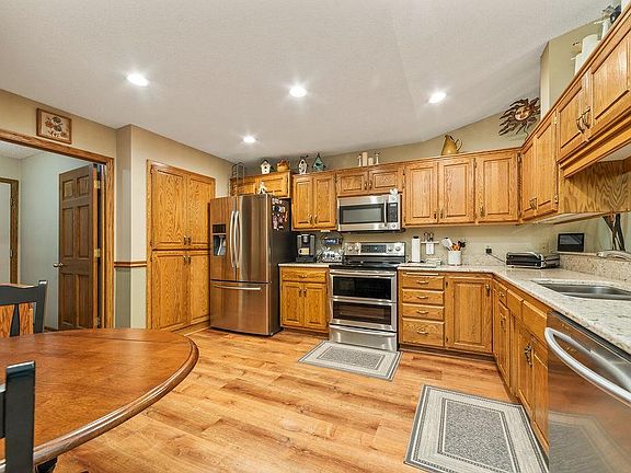 2nd image of 14346 Embassy Way