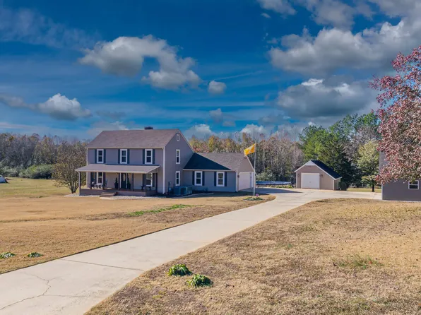 221 Oakdale Dr, Florence, AL 35633