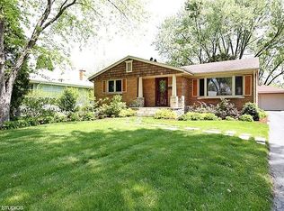 4825 Pershing Ave, Downers Grove, IL 60515