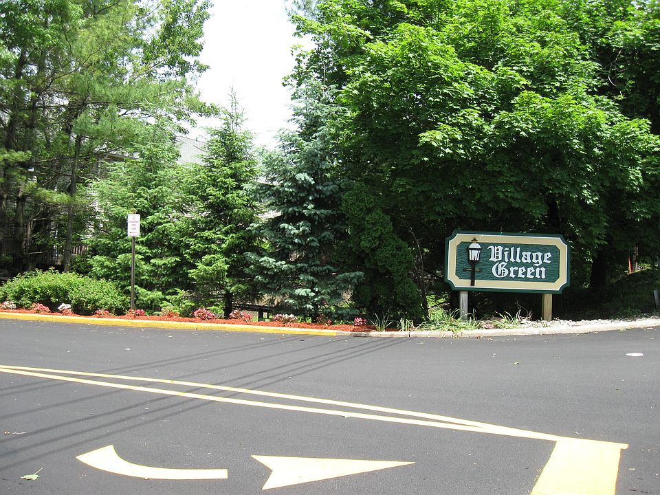 1st image of 45 Village Grn
