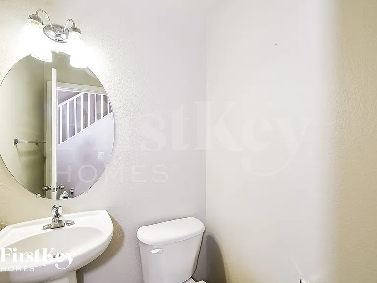 10832 Avenzano St — Photo 15