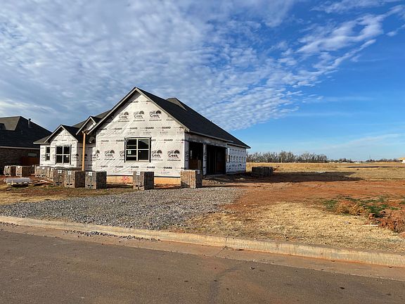 3rd image of 2825 Bens Cir