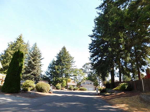 5th image of 16008 13th Avenue Ct E