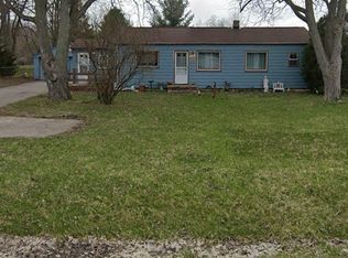 1468 S Vassar Rd, Burton, MI 48519