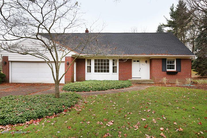 1st image of 1671 Acacia Dr NW