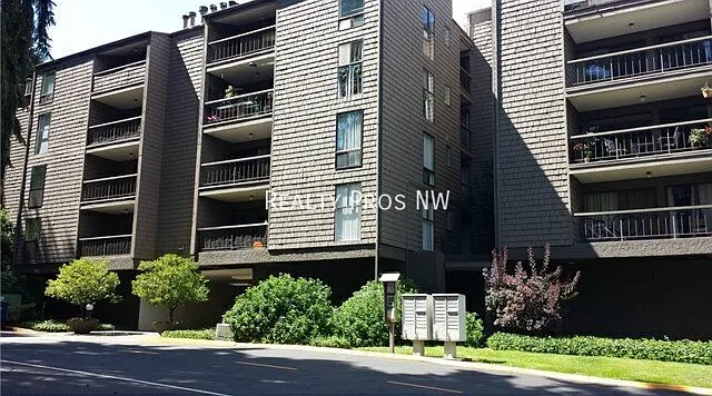 13680 NE 69th St #637 — Photo 1