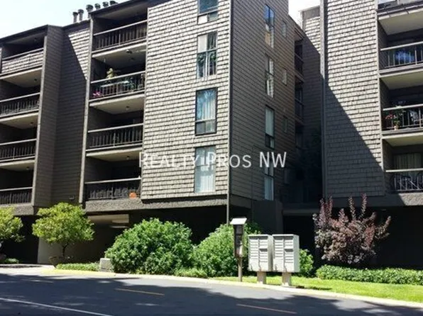 13680 NE 69th St APT 637, Redmond, WA 98052