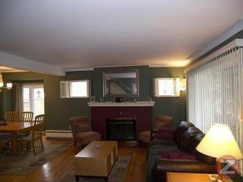 4th image of 139 W Robert Ave
