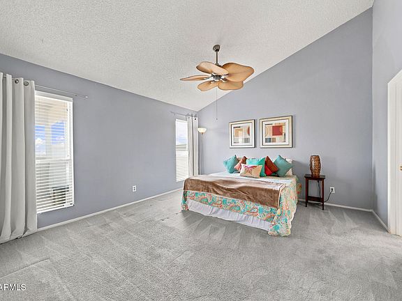 4th image of 7241 W LAUREL Lane