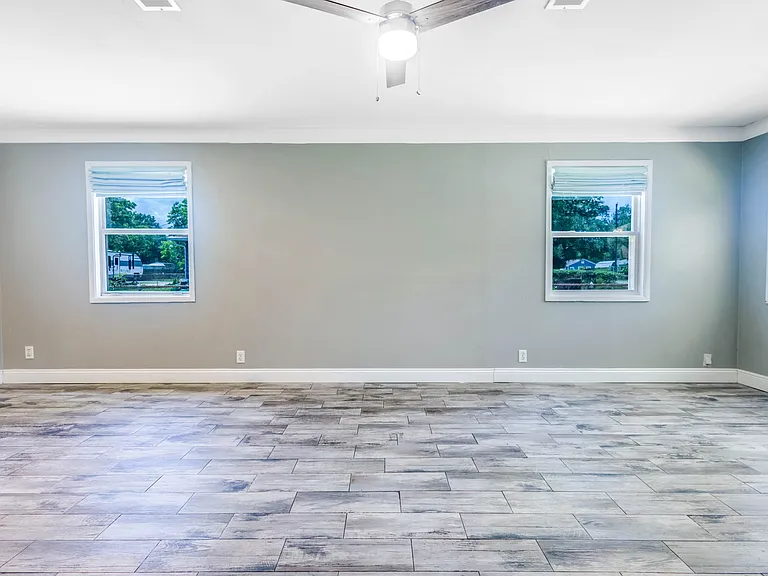 4519 Martha Ave — Photo 21
