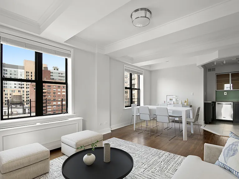 210 W 70th St #1403 — Photo 3