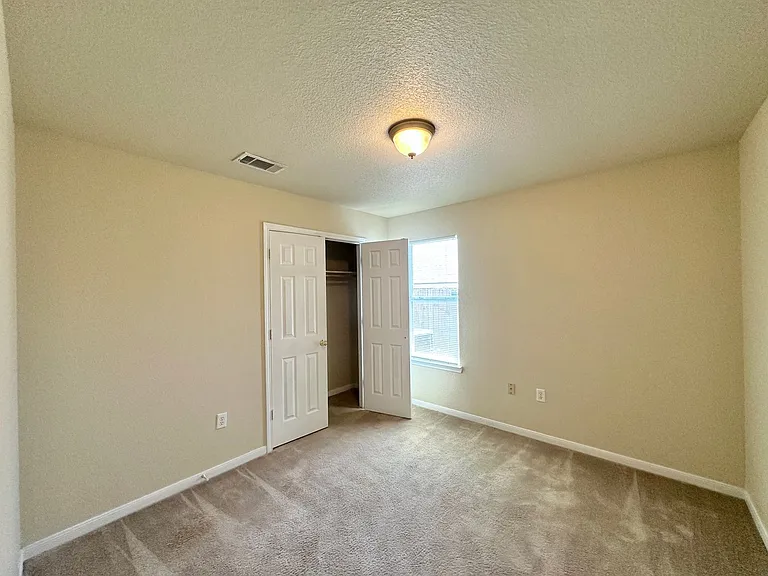 4300 Elms Run Cir — Photo 10