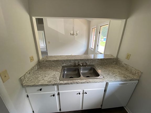 4th image of 1161 Nansemond Pkwy APT A