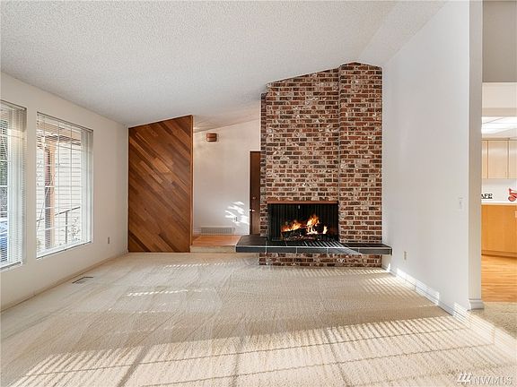 5th image of 21616 SE 16th Pl