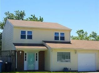 909 Glenridge Ct, Virginia Beach, VA 23452
