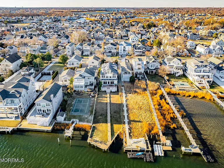 38 Ocean Ave — Photo 30