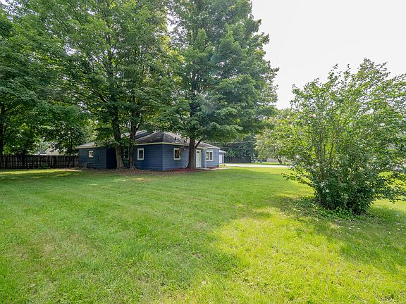 3rd image of 479 S 35th St