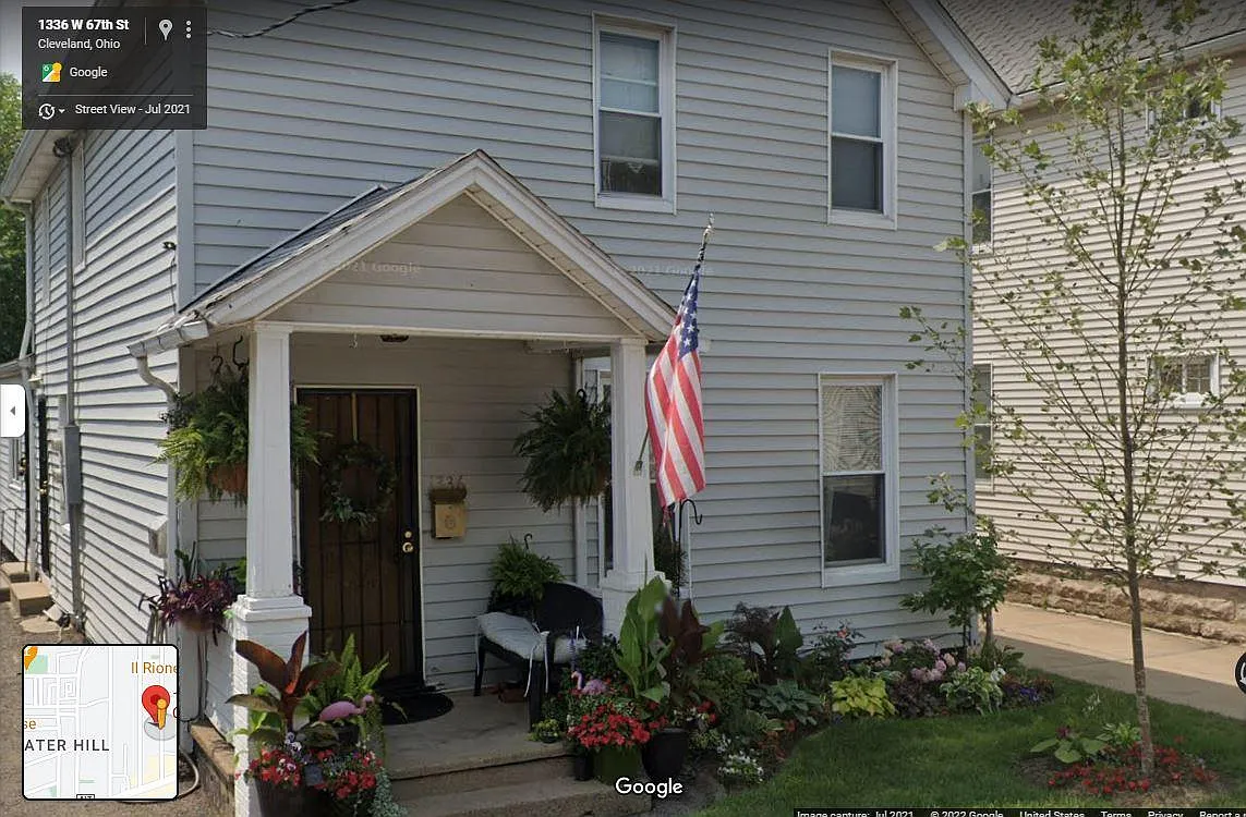 1336 W 67th St photo 1