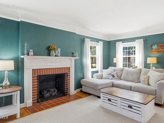 5th image of 3836 Bowen Rd