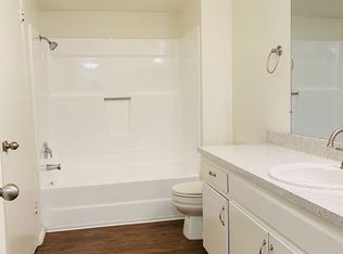 16022 Pasadena Ave APT B, Tustin, CA 92780