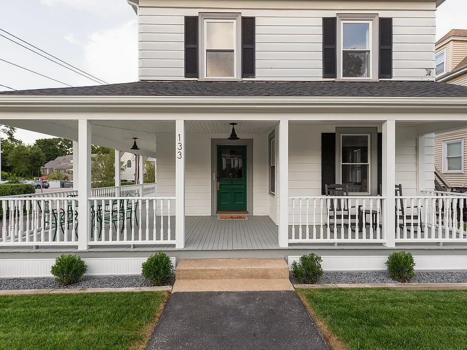 133 Court St #3