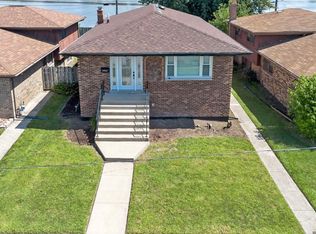 13921 S Manistee Ave, Burnham, IL 60633