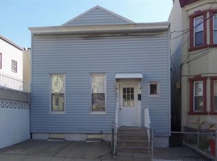 1108 West St, Union City, NJ 07087