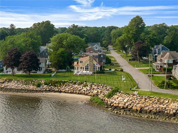139 Hemlock Ave, Warwick, RI 02886