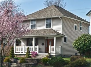 2112 Rockefeller Ave, Everett, WA 98201