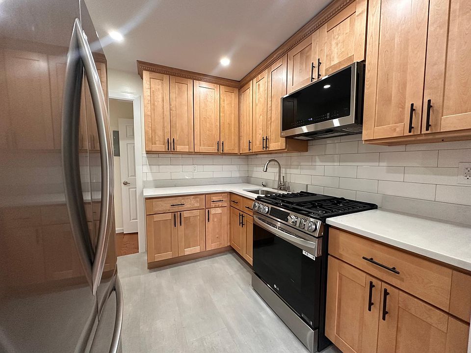 1st image of 31-09 90th St #3
