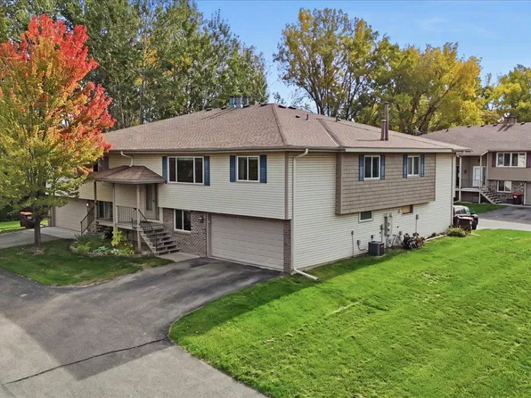6838 Sandlewood Rd, Woodbury, MN 55125