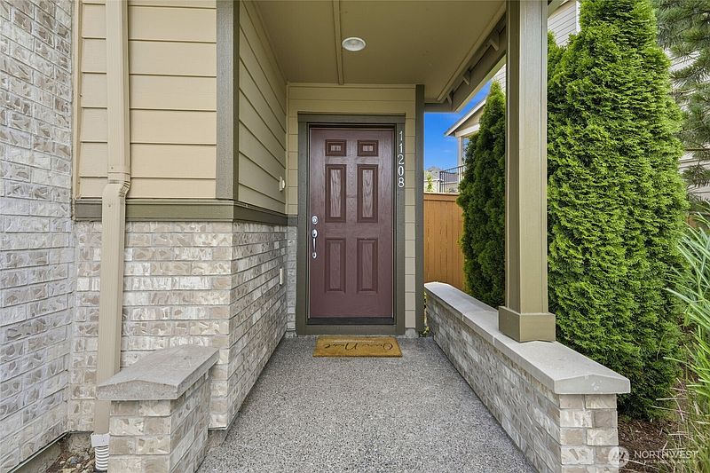 3rd image of 11208 19TH Drive SE
