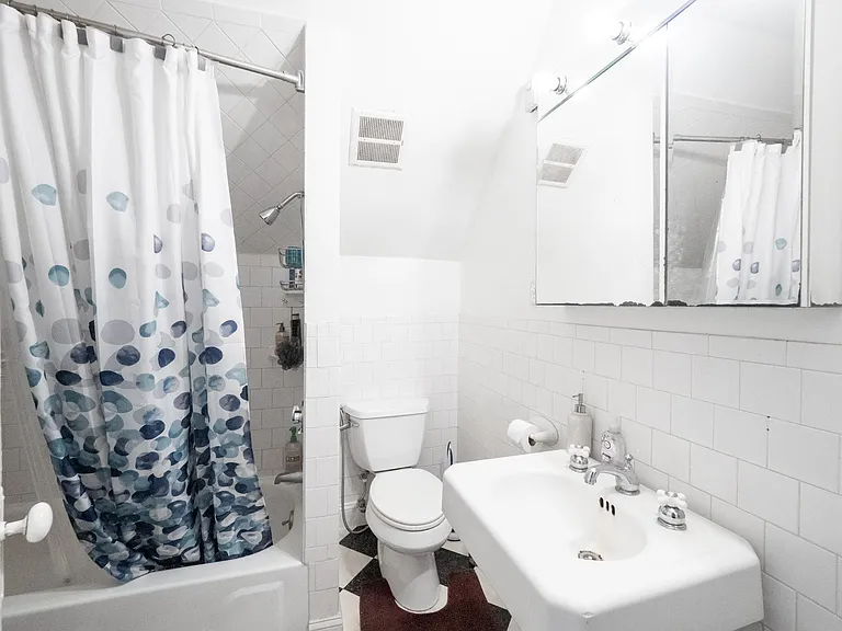 18 Winslow Rd #2 — Photo 11